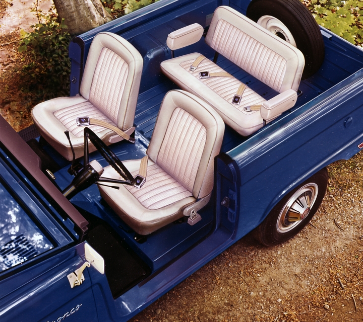 The Legendary Ford Bronco Suv Returning By Popular Demand Ford Com