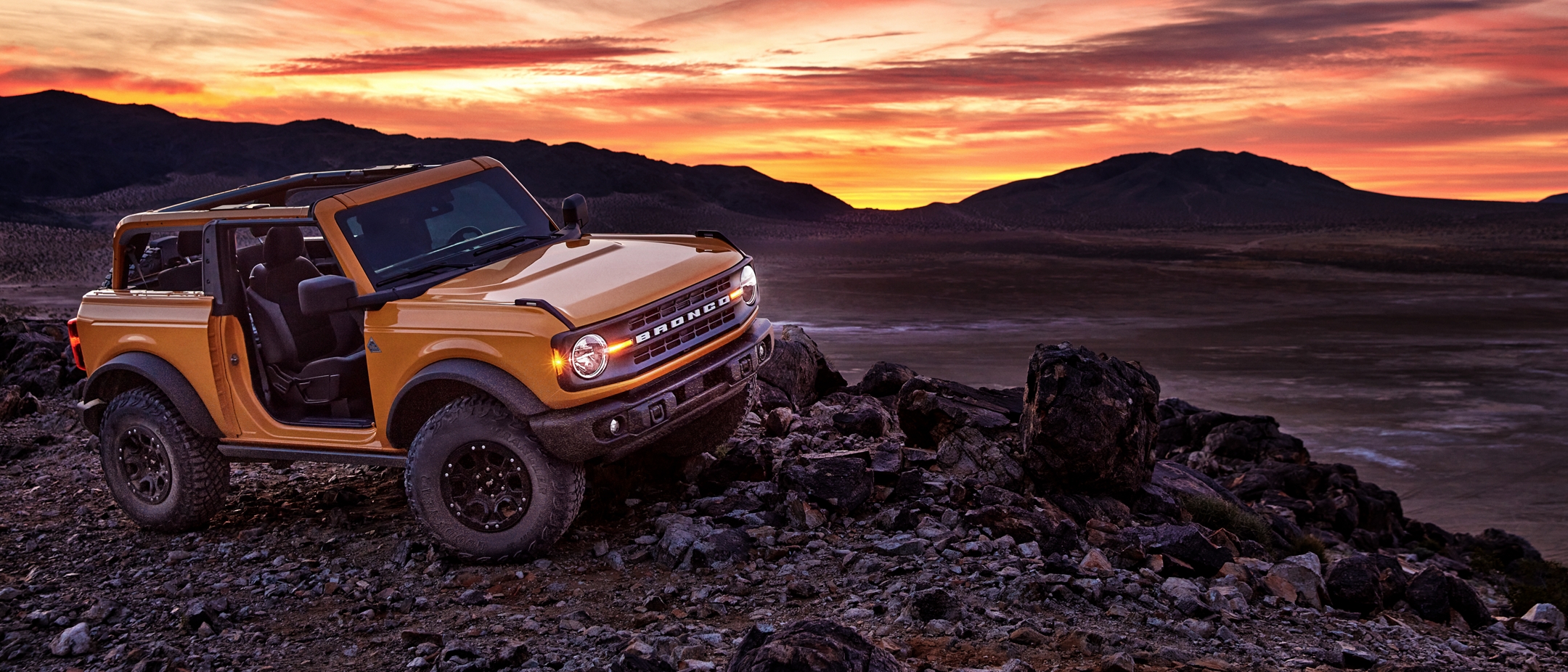 2021FRD_Bronco_Trailturn.tif?croppathe=1_21x9&wid=2160