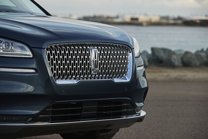 Ford Dealer Inventory Search >> The All-New 2020 Lincoln Corsair Photo & Video Gallery | Lincoln.com Ford Dealer Inventory Search >> The All-New 2020 Lincoln Corsair Photo & Video Gallery | Lincoln.com