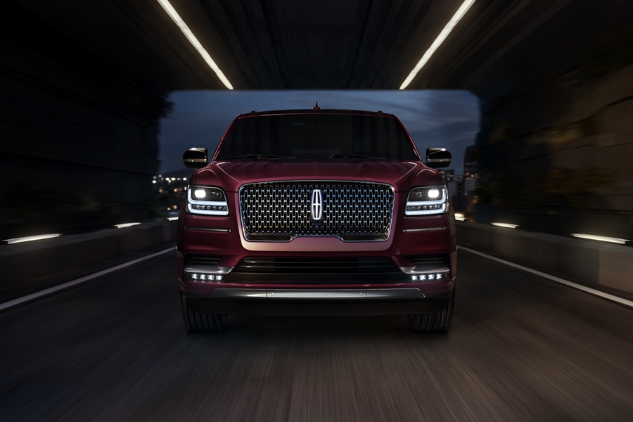 2019 Lincoln Navigator SUV Features