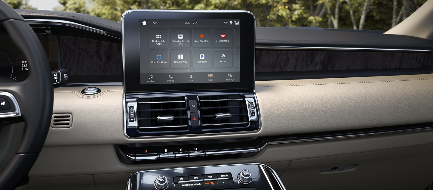 2019 Lincoln Navigator SUV Technology Features